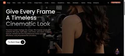 Frame at 7.700 s