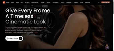 Frame at 7.900 s