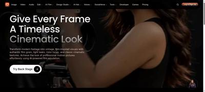 Frame at 6.900 s