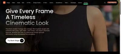 Frame at 5.900 s