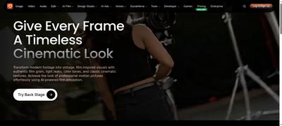 Frame at 4.400 s